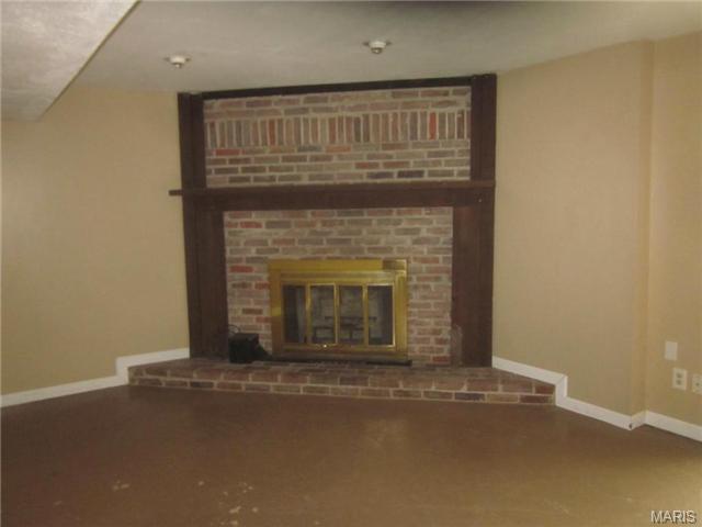 212 Walden Ct, Eureka, MO 63025 photo 12