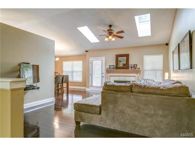 2877 Bromley, O'fallon, MO 63368 photo 4