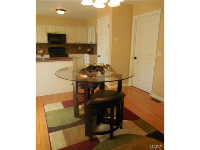 432 Tailor Ln, O'fallon, MO 63368 photo 6