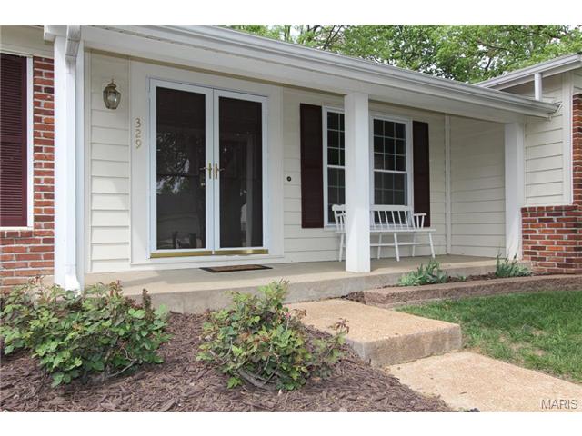 329 Brightfield Trl, Ballwin, MO 63021 photo 2