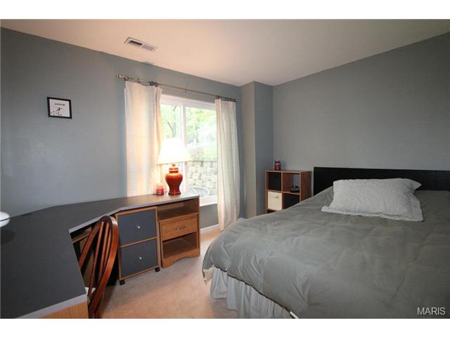 329 Brightfield Trl, Ballwin, MO 63021 photo 14