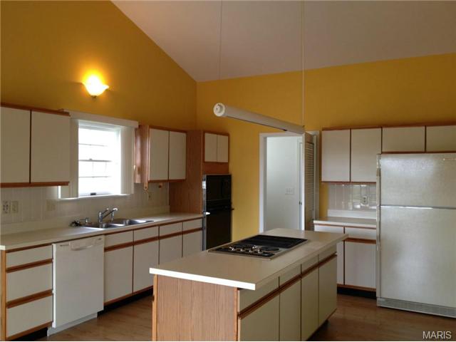 2 Broadridge Ct, Black Jack, MO 63033 photo 21