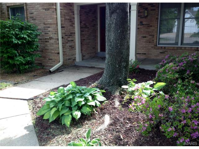 2 Broadridge Ct, Black Jack, MO 63033 photo 3