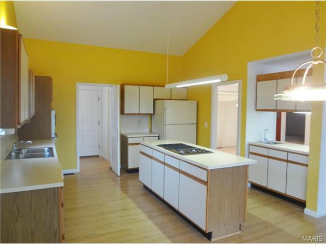 2 Broadridge Ct, Black Jack, MO 63033 photo 15
