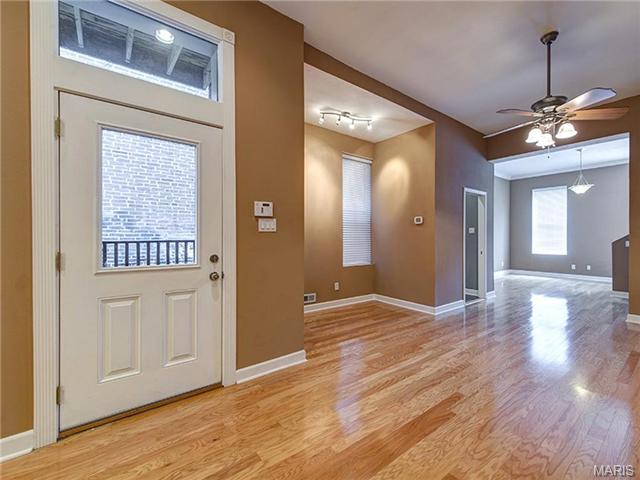 1237 Sidney St, Saint Louis, MO 63104 photo 3