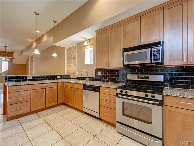 1237 Sidney St, Saint Louis, MO 63104 photo 5