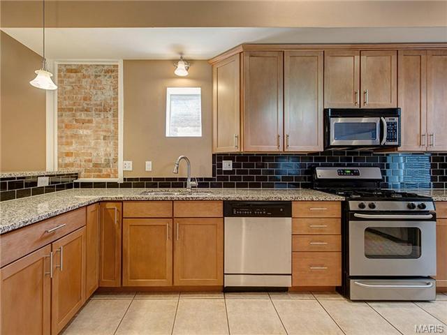 1237 Sidney St, Saint Louis, MO 63104 photo 6