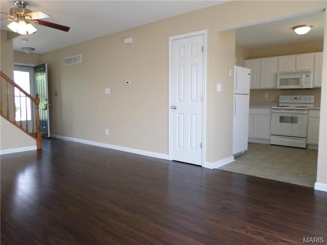 225 Tyndale, O'fallon, MO 63366 photo 4