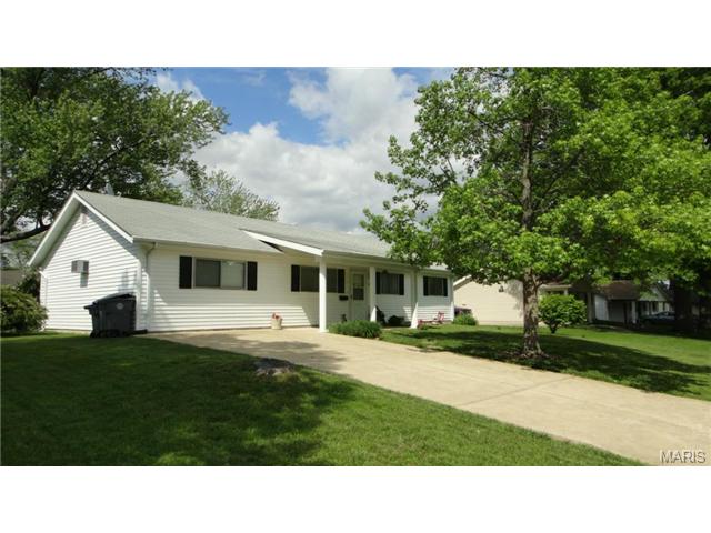 403 Saint Patrick Dr, O'fallon, MO 63366 photo 10