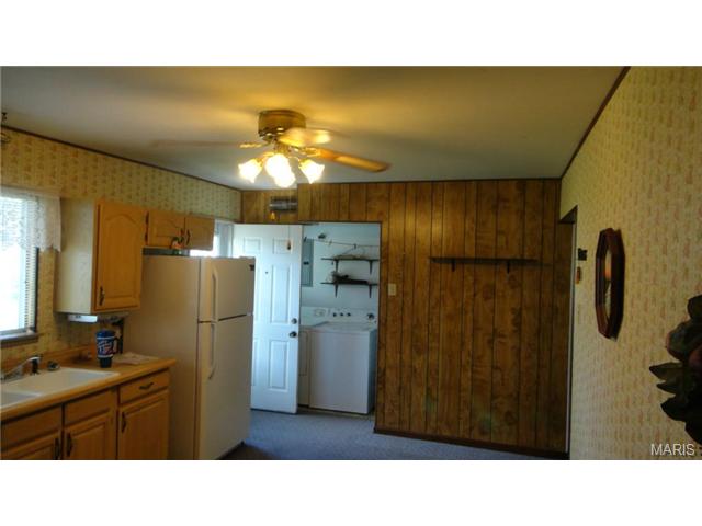 403 Saint Patrick Dr, O'fallon, MO 63366 photo 16