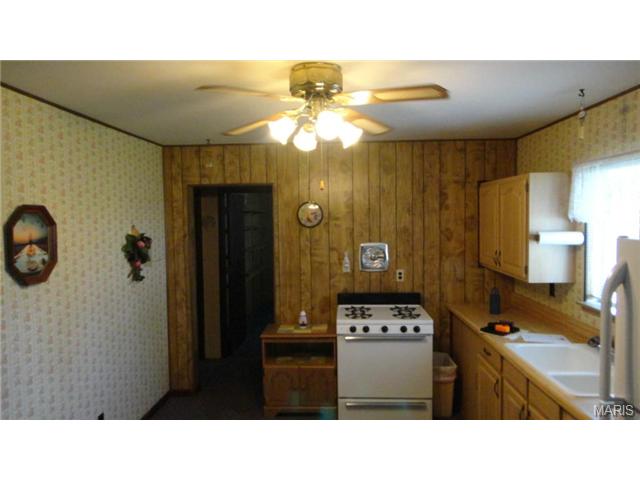 403 Saint Patrick Dr, O'fallon, MO 63366 photo 3