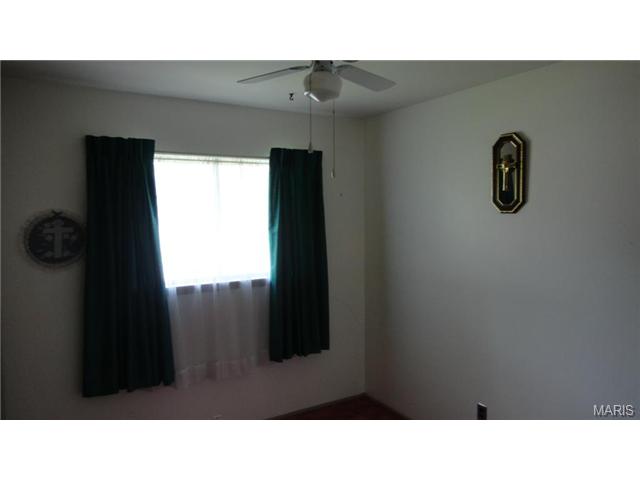 403 Saint Patrick Dr, O'fallon, MO 63366 photo 18