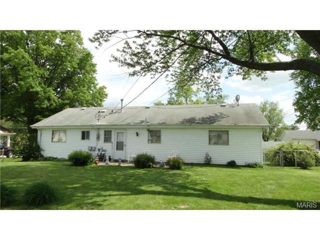 403 Saint Patrick Dr, O'fallon, MO 63366 photo 9