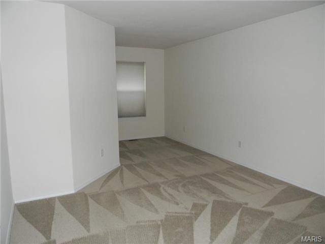 1527 Batters Box Dr, O'fallon, MO 63366 photo 6