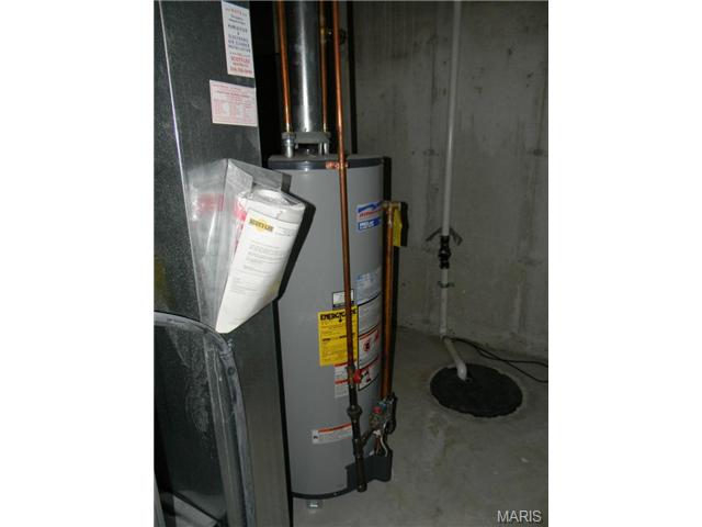 1527 Batters Box Dr, O'fallon, MO 63366 photo 11