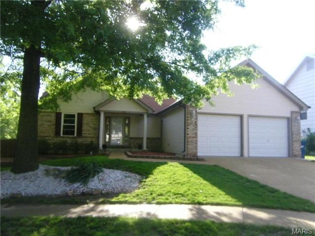 225 Brookmont Farm, Ballwin, MO 63021 photo 1
