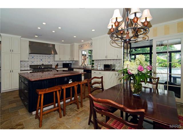 60 Daniel Rd, Ladue, MO 63124 photo 6