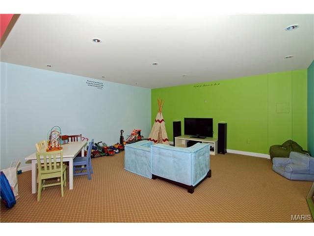 60 Daniel Rd, Ladue, MO 63124 photo 18