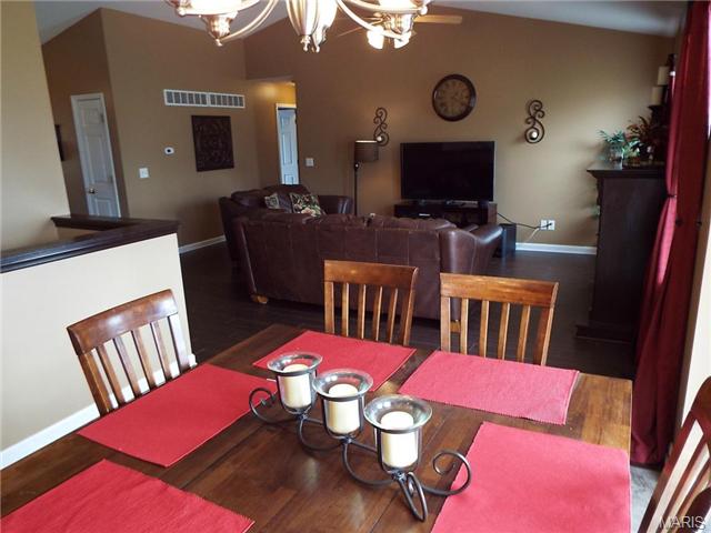 116 W Park Cir, O'fallon, MO 63366 photo 12