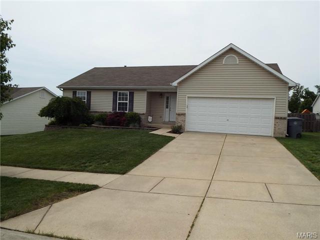 116 W Park Cir, O'fallon, MO 63366 photo 1