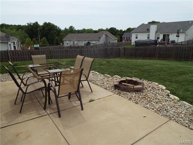 116 W Park Cir, O'fallon, MO 63366 photo 49