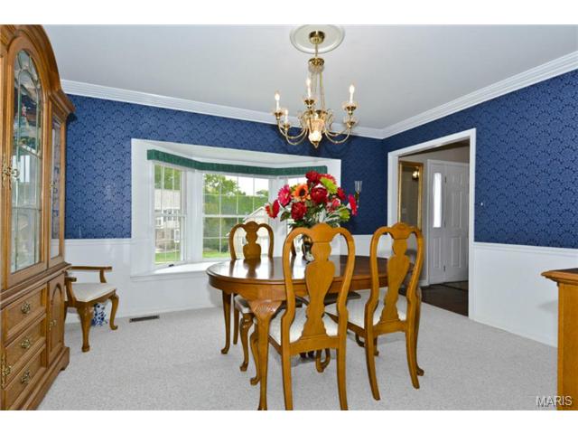545 Huntley Hts, Ballwin, MO 63021 photo 6