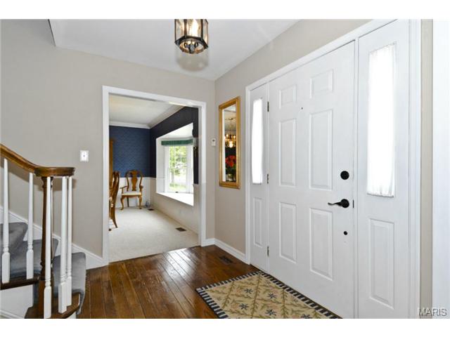 545 Huntley Hts, Ballwin, MO 63021 photo 3