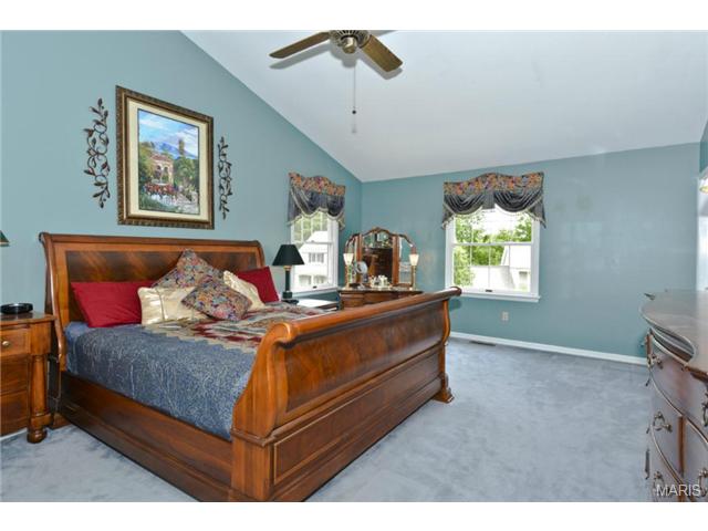 545 Huntley Hts, Ballwin, MO 63021 photo 13