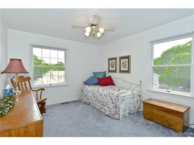 545 Huntley Hts, Ballwin, MO 63021 photo 20