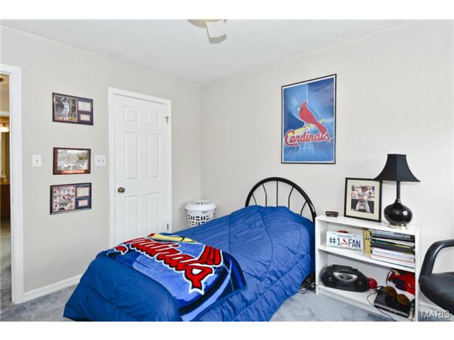 545 Huntley Hts, Ballwin, MO 63021 photo 23