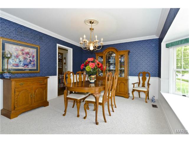 545 Huntley Hts, Ballwin, MO 63021 photo 5
