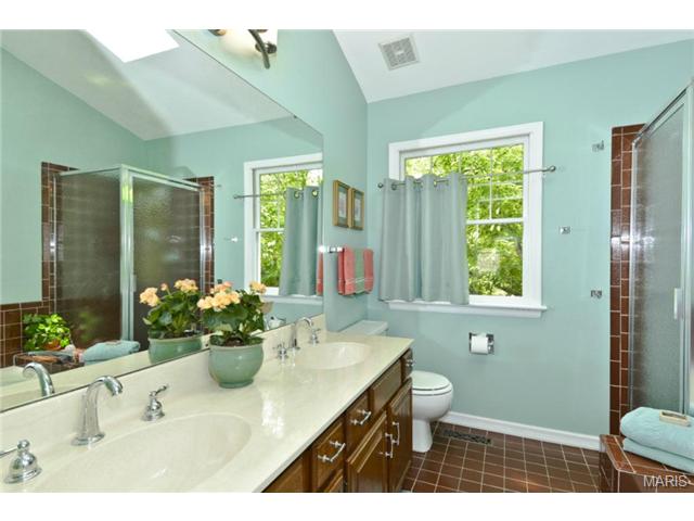 545 Huntley Hts, Ballwin, MO 63021 photo 16