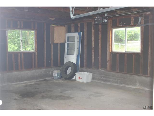 218 Heyden Dr, Eureka, MO 63025 photo 9