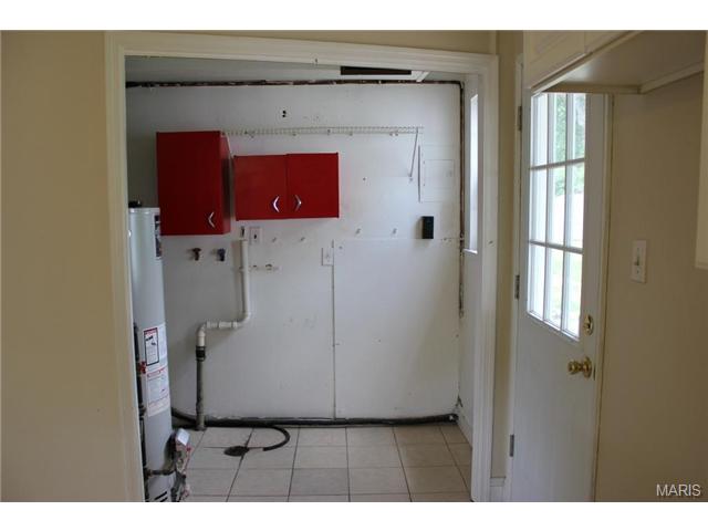 218 Heyden Dr, Eureka, MO 63025 photo 5