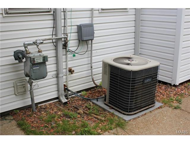 218 Heyden Dr, Eureka, MO 63025 photo 7