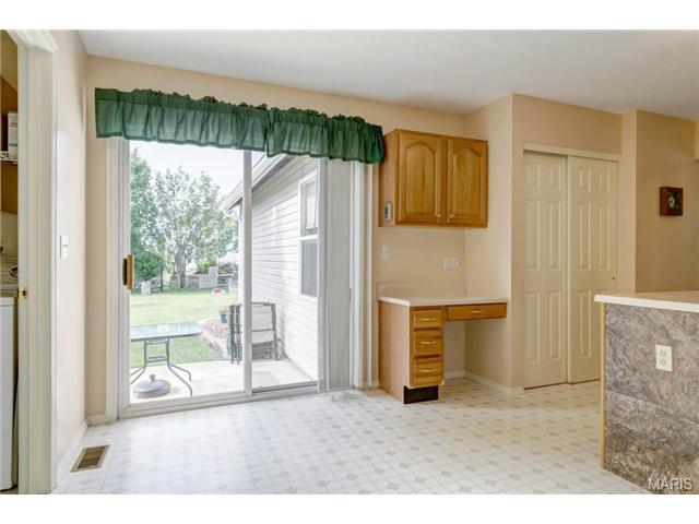 1416 Sunview Dr, O'fallon, MO 63366 photo 10