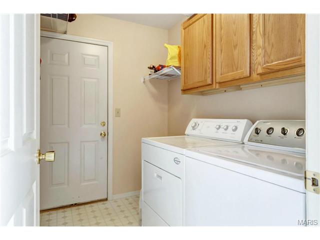 1416 Sunview Dr, O'fallon, MO 63366 photo 11