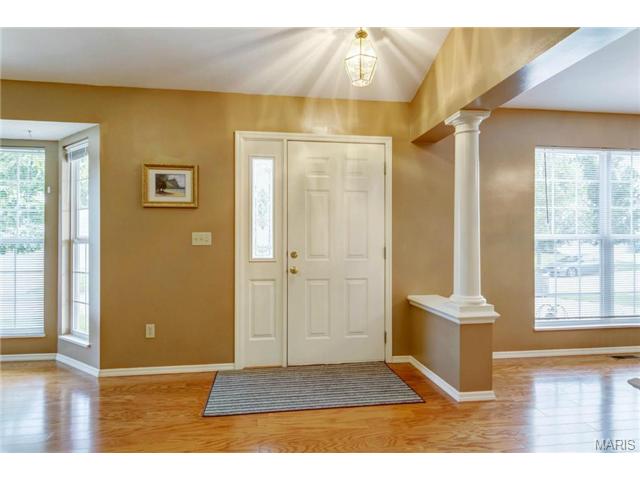 1416 Sunview Dr, O'fallon, MO 63366 photo 3