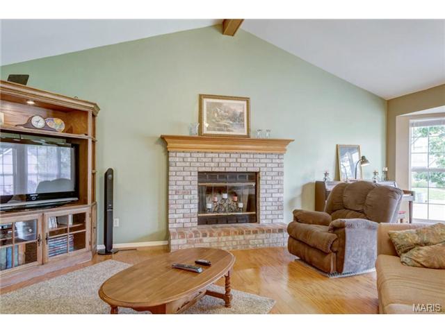 1416 Sunview Dr, O'fallon, MO 63366 photo 7