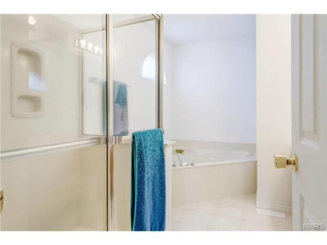 1416 Sunview Dr, O'fallon, MO 63366 photo 15