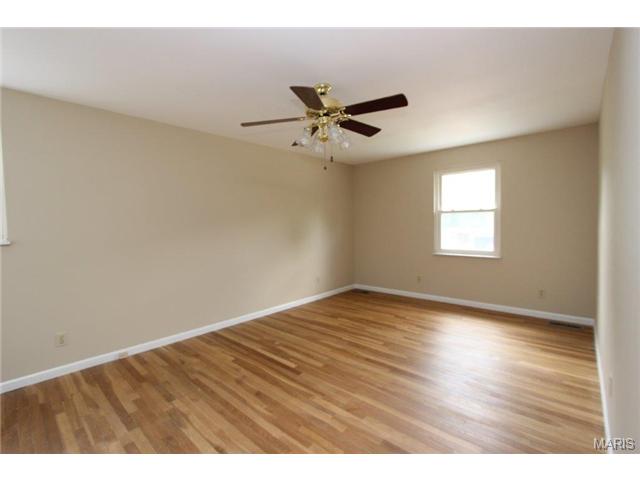 609 Burwick Ter, Ballwin, MO 63021 photo 11