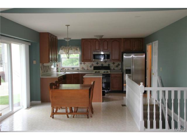 1260 Pinehurst Vw, O'fallon, MO 63366 photo 7