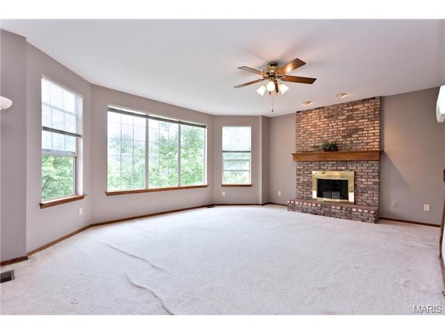 930 Cleta Dr, Ballwin, MO 63021 photo 5