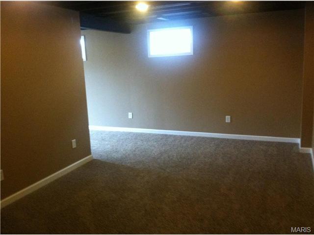 1337 Half Moon Dr, O'fallon, MO 63366 photo 9