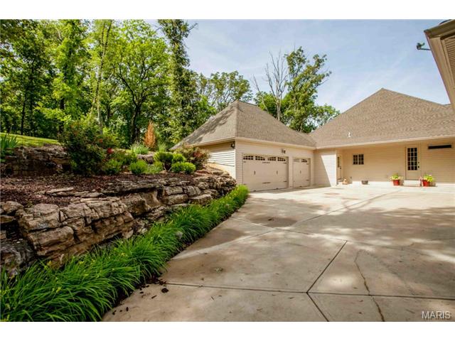 970 Stonecastle Dr, O'fallon, MO 63366 photo 71