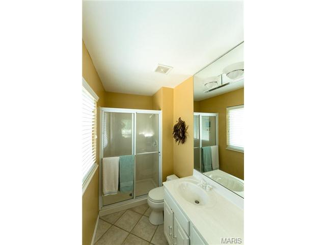 408 Tamarack Dr, Ballwin, MO 63011 photo 11