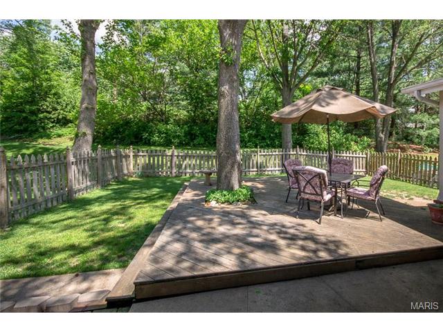 408 Tamarack Dr, Ballwin, MO 63011 photo 25