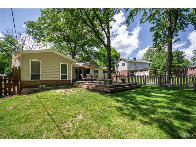 408 Tamarack Dr, Ballwin, MO 63011 photo 23
