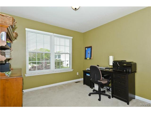 558 Topaz Dr, O'fallon, MO 63366 photo 15