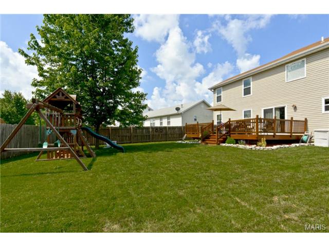 558 Topaz Dr, O'fallon, MO 63366 photo 18